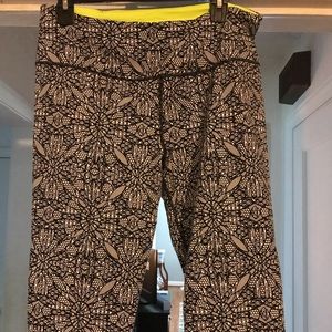 Victoria Secret Sport knockout crop